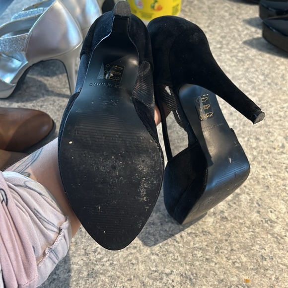 Call it spring heels - Picture 4 of 4